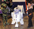 Mini Master Chief and Mini Jedi vs R2D2